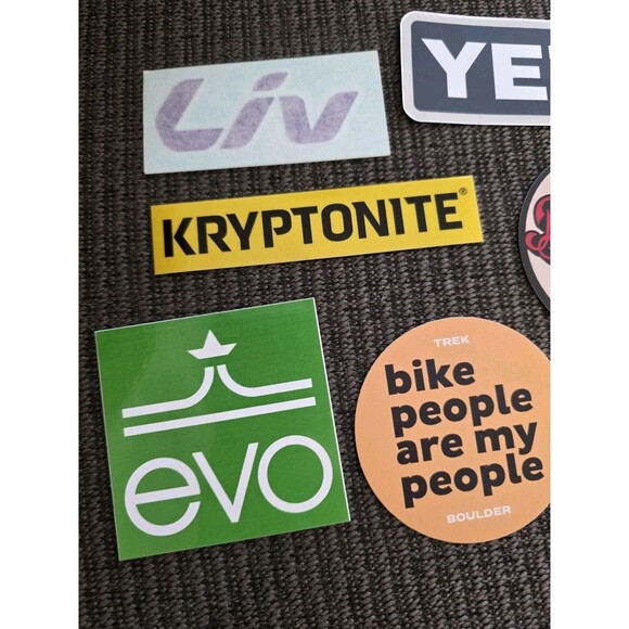 10x Biking Cycling Outdoor Stickers Mixed Lot Liv Shimano XTR Trek Boulder YETI - Picture 4 of 5